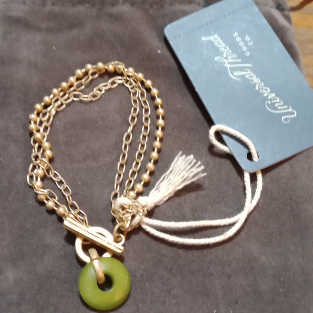 Universal Thread Bracelet